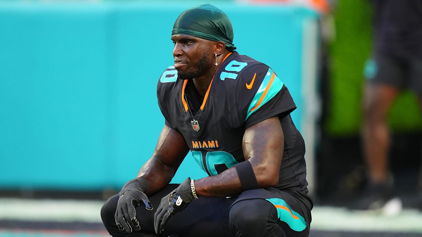 Tyreek Hill Makes Interesting Comment on Mike McDaniel to Chargers