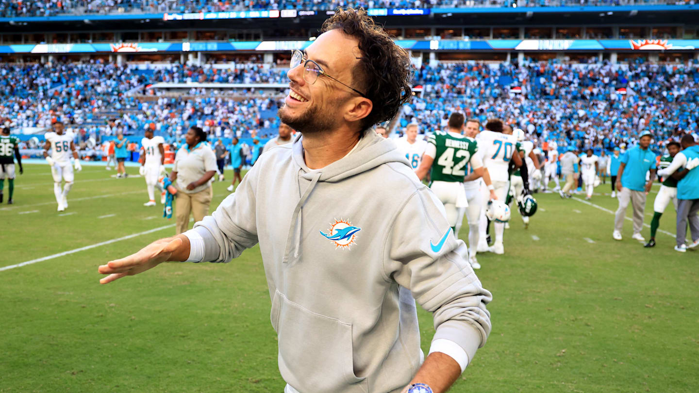 New York Jets v Miami Dolphins