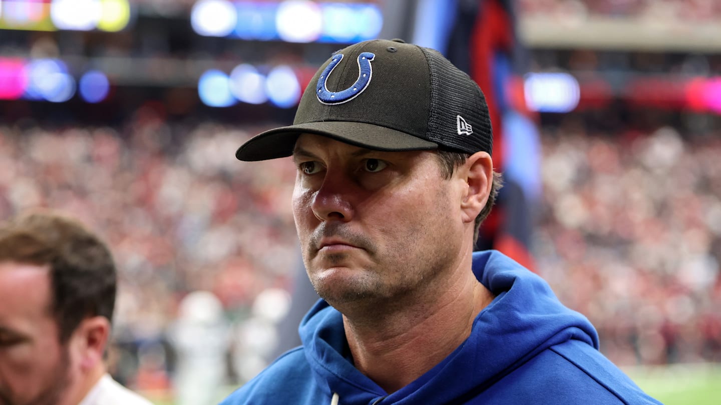 Philip Rivers of the Indianapolis Colts on the sidelines