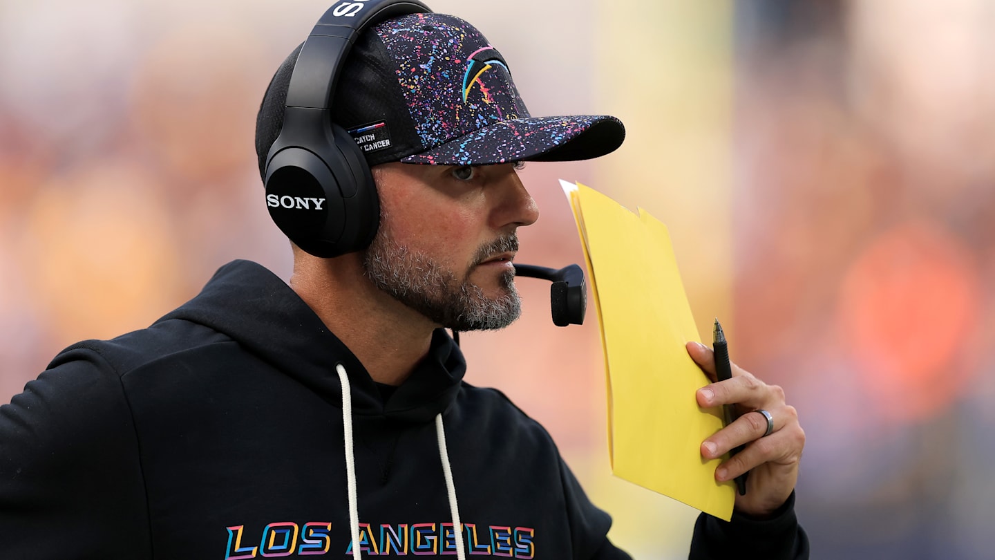 Chargers' approach to replacing DC Jesse Minter takes an intriguing new turn