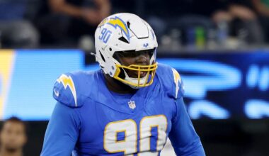Los Angeles Chargers defensive tackle Teair Tart