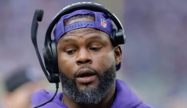 Washington Commanders defensive coordinator Daronte Jones