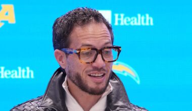 Los Angeles Chargers offensive coordinator Mike McDaniel