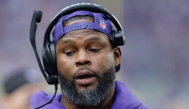 Washington Commanders defensive coordinator Daronte Jones