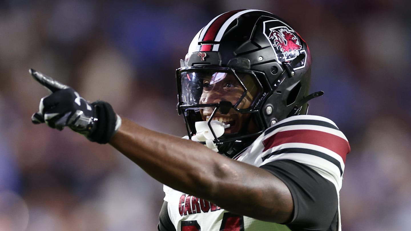 South Carolina defensive back Jalon Kilgore