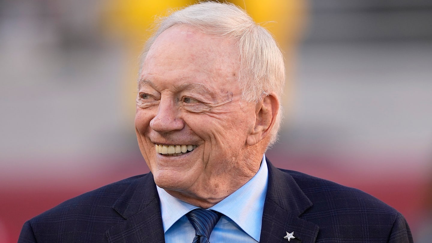 Dallas Cowboys v San Francisco 49ers