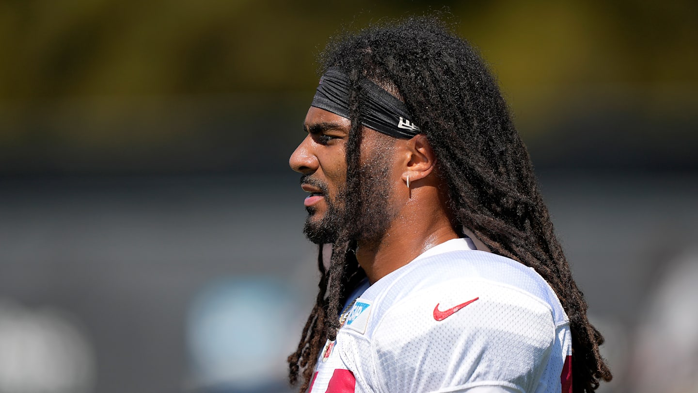 San Francisco 49ers linebacker Fred Warner (54)