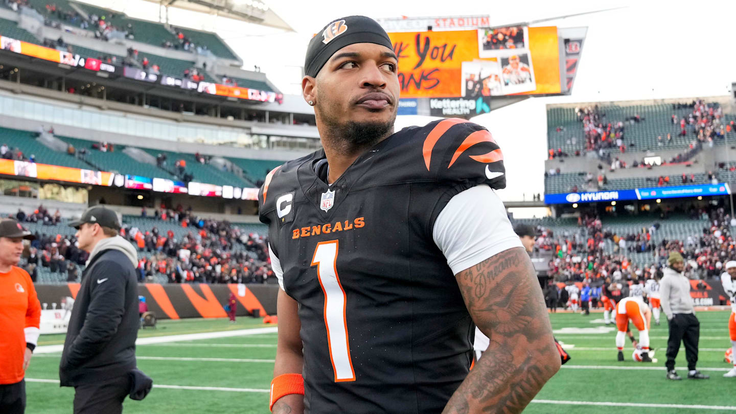 Cincinnati Bengals wide receiver Ja'marr Chase (1) walks for the locker room after the fourth quarter of the NFL Week 18 game between the Cincinnati Bengals and the Cleveland Browns at Paycor Stadium in Downtown Cincinnati on Sunday, Jan. 4, 2026. The Browns kicked a last second field goal to win 20-18.