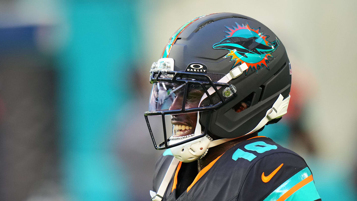 Former Chargers Draft Pick Says Adding Tyreek Hill Would be 'No Brainer'