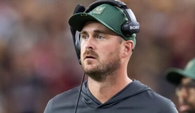Oct 19, 2025; Glendale, Arizona, USA; Former Green Bay Packers quarterbacks coach and current Philadelphia Eagles offensive coordinator Sean Mannion against the Arizona Cardinals at State Farm Stadium.