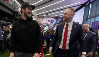 Bills' Joe Brady fights back tears expressing gratitude during introductory presser
