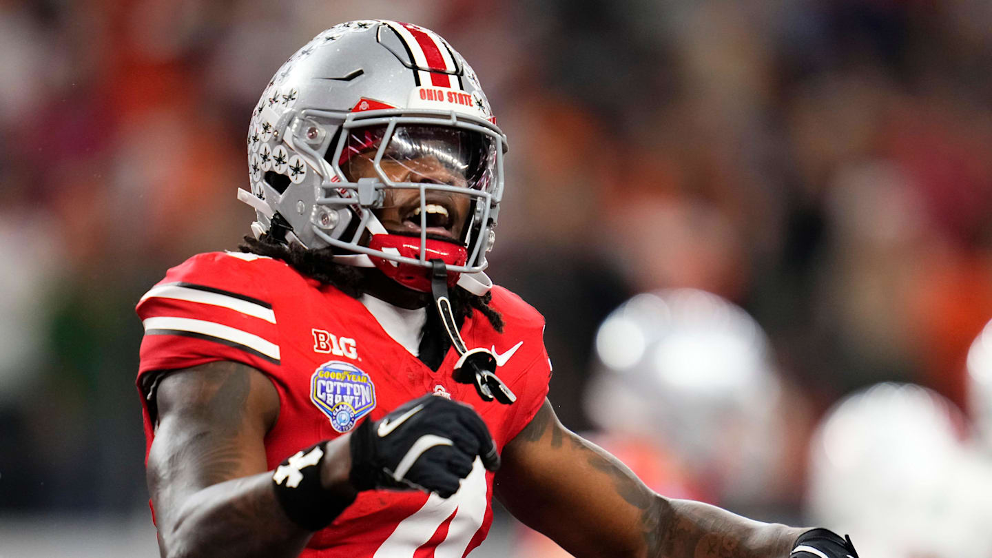 $4.2 million WR issues warning to college football