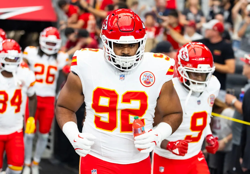 Kansas City Chiefs defensive tackle Marlon Tuipulotu (92) against the Arizona Cardinals.Denny Medley-Imagn Images