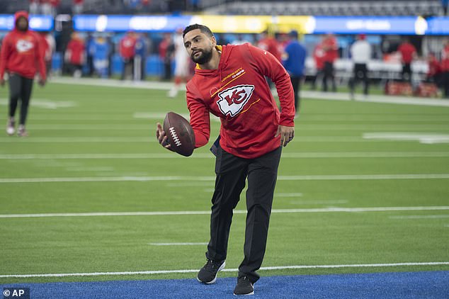 Embree left the Chiefs this weeks after seven years, three as the wide receivers coach