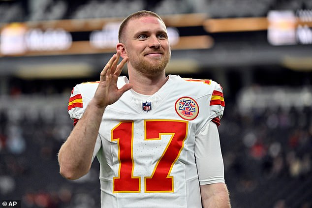 Last week, Buechele - a career backup - made his pro debut with the Kansas City Chiefs