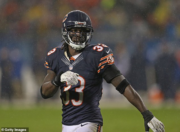 He established himself as one of the greatest defensive backs in the Bears' history