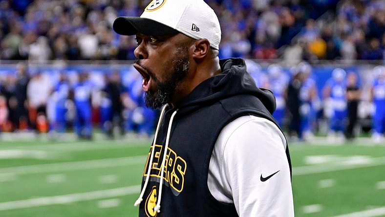 Pittsburgh Steelers head coach Mike Tomlin