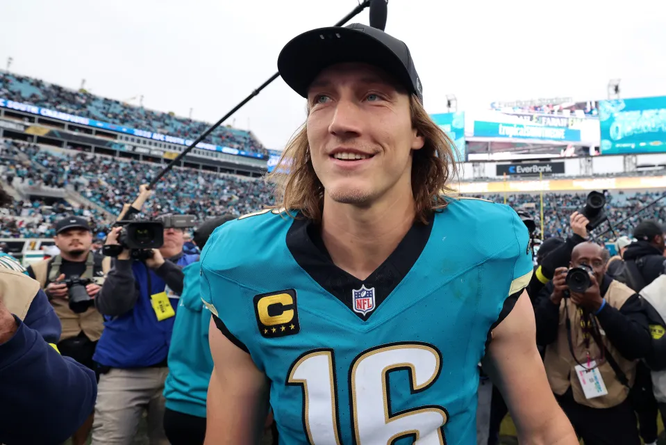 Trevor Lawrence #16 of the Jacksonville Jaguars celebrates looks on after defeating the Tennessee Titans 41-7 at EverBank Stadium on January 04, 2026