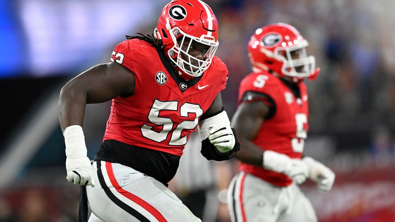 Georgia defensive tackle Christen Miller declares for NFL draft