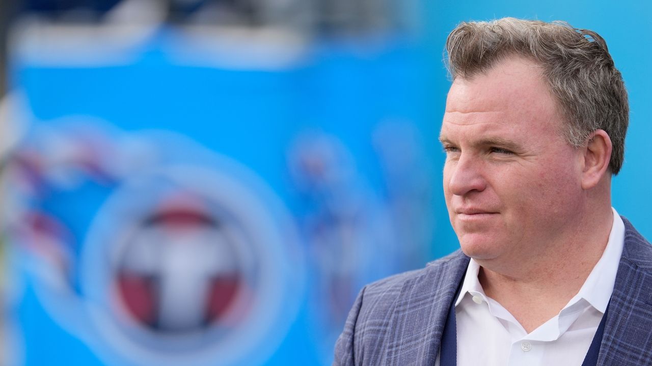 Titans GM Mike Borgonzi embarks on first head coach search with no set timeline