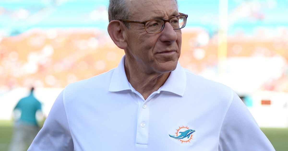 Miami Dolphins schedule GM interviews, plans to be completed Wednesday
