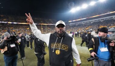 Mike Tomlin and the Steelers look to end a long run of playoff futility against the streaking Texans