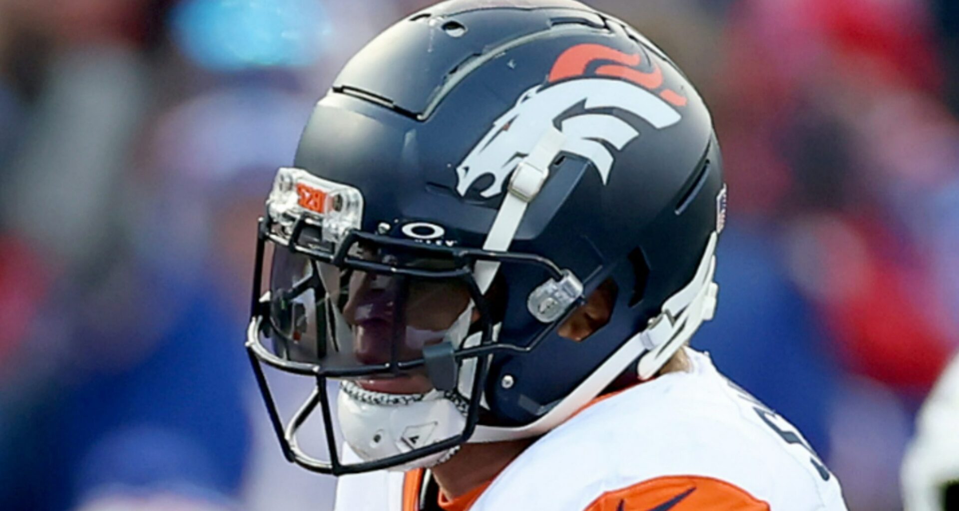 Broncos Make Roster Decision on LB Drew Sanders Amid Bye