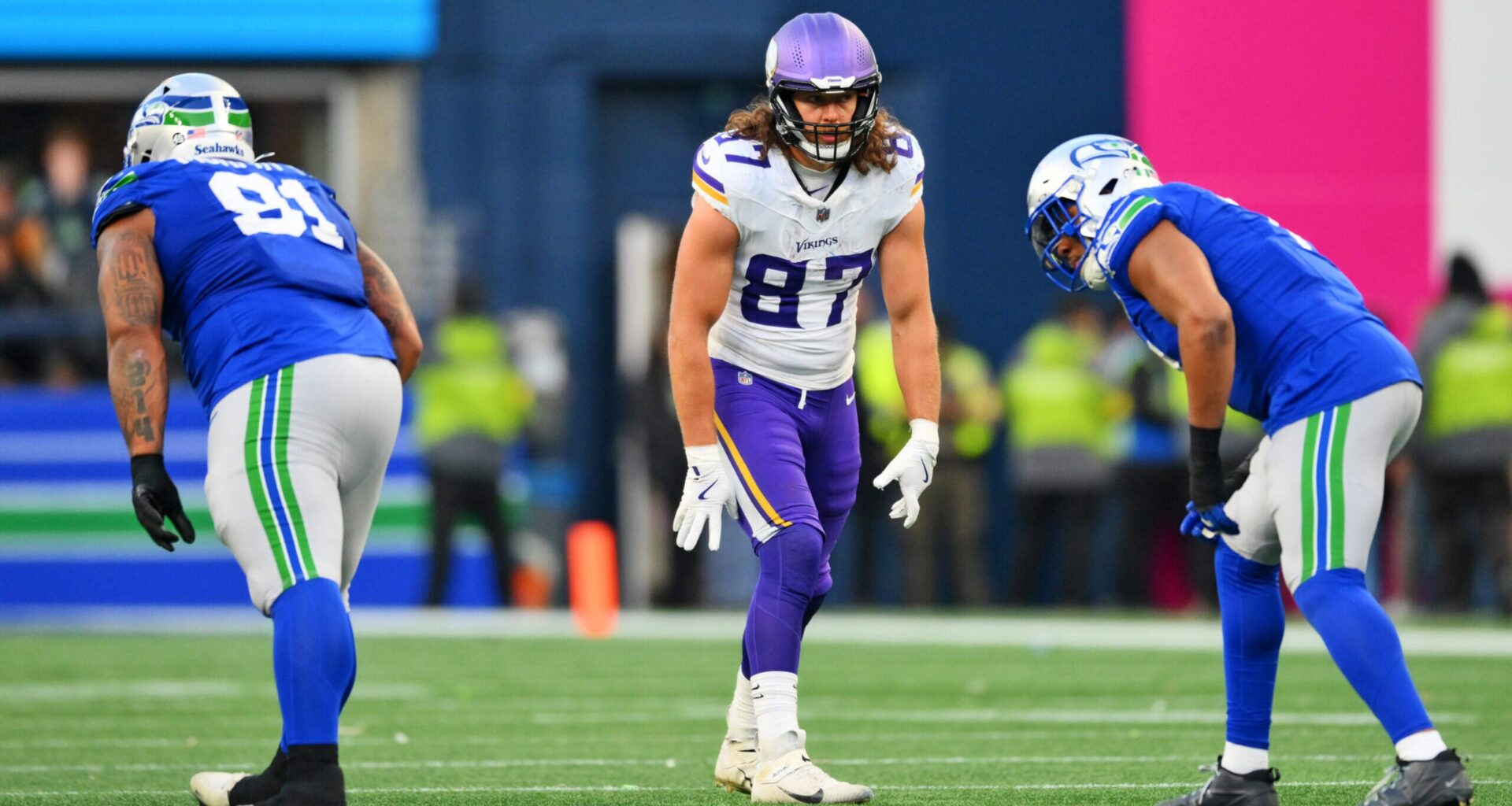 NFL Insider Projects Vikings to Cut Fan Favorite