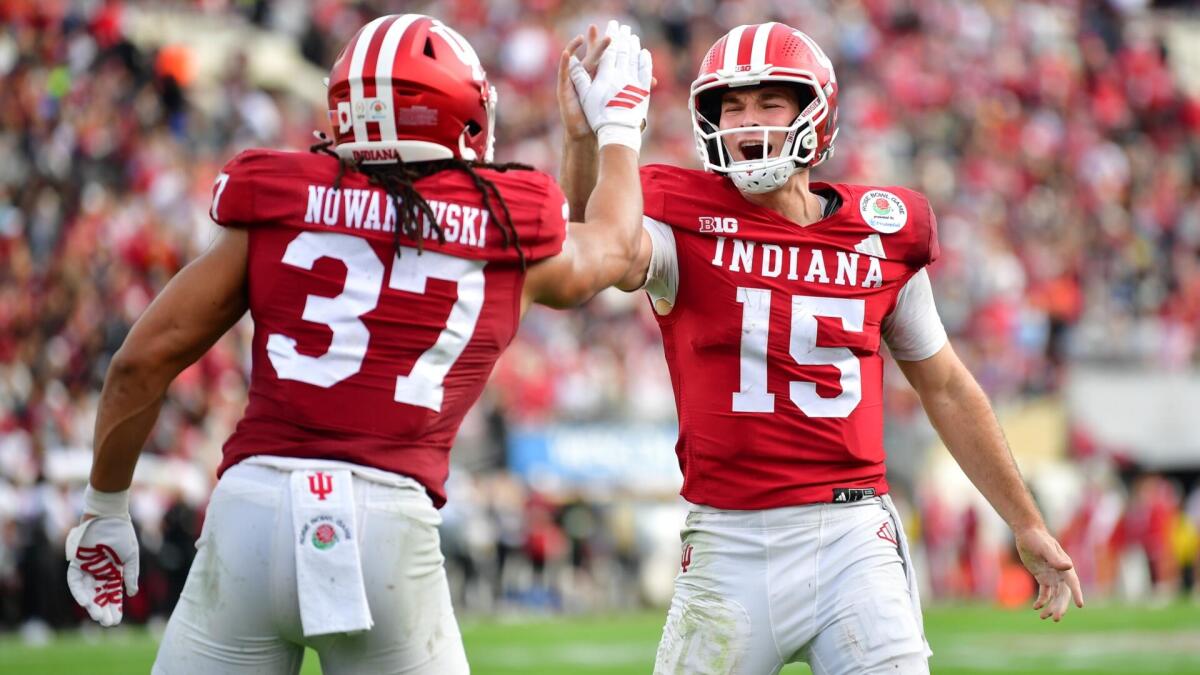 NFL draft odds: Mendoza the clear pick to go No. 1 as Indiana plays for title