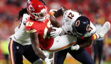 Chiefs Sign Tight End Amid Travis Kelce Retirement Rumors