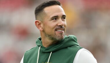 Packers Sign Ex-Patriots RB in First Wave of 2026 Roster Moves