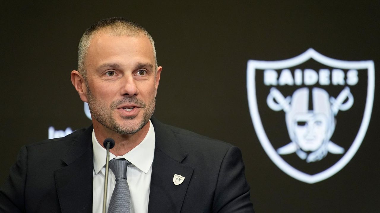Raiders' coaching search critical in busy Las Vegas market with No. 1 pick, $90M cap space