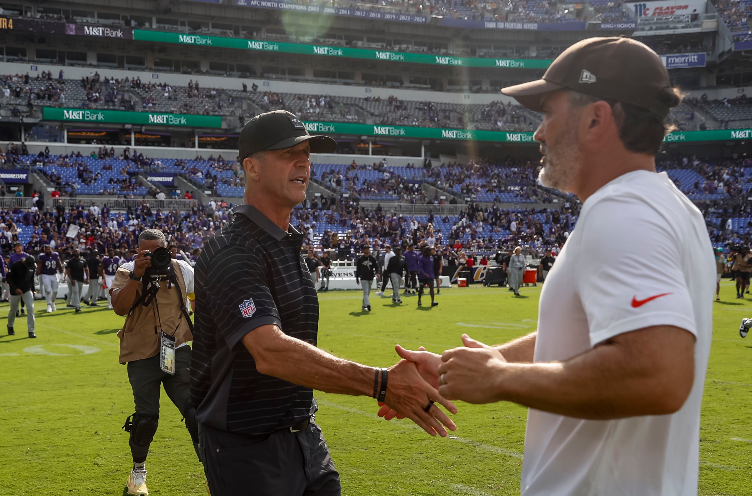 Daily Dawg Chow 1/12; Cleveland Browns’ HC search enters second week