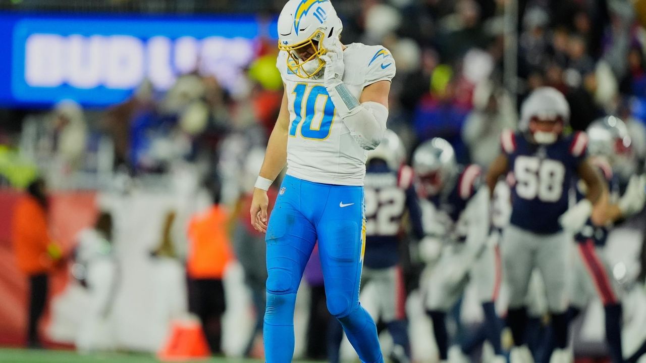 Chargers plan extensive search for offensive coordinator who can help them get elusive playoff win