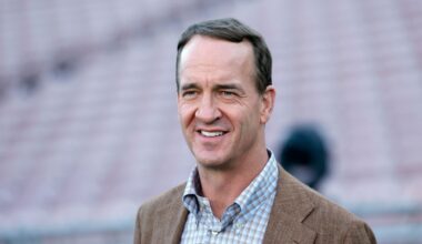 Peyton Manning Sends Clear Message Before Bills Game