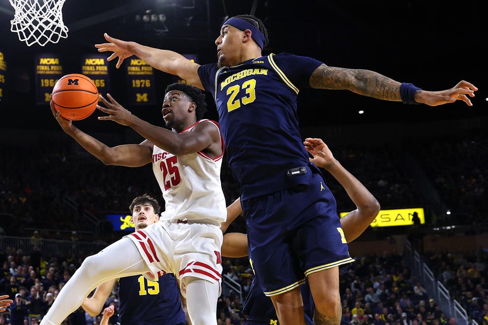 Yaxel Lendeborg #23 of the Michigan Wolverines attempting to block a shot