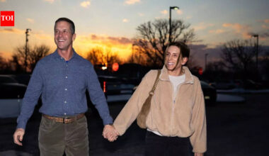 John Harbaugh’s wife Ingrid turns heads during Giants’ headline-making entrance | NFL News