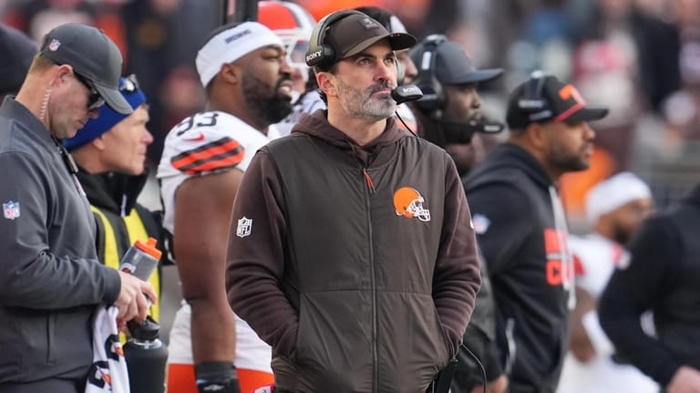 Cleveland Browns head coach Kevin Stefanski walks on the sideline...