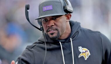 Brian Flores will stay as Vikings defensive coordinator if he does not land head coaching job