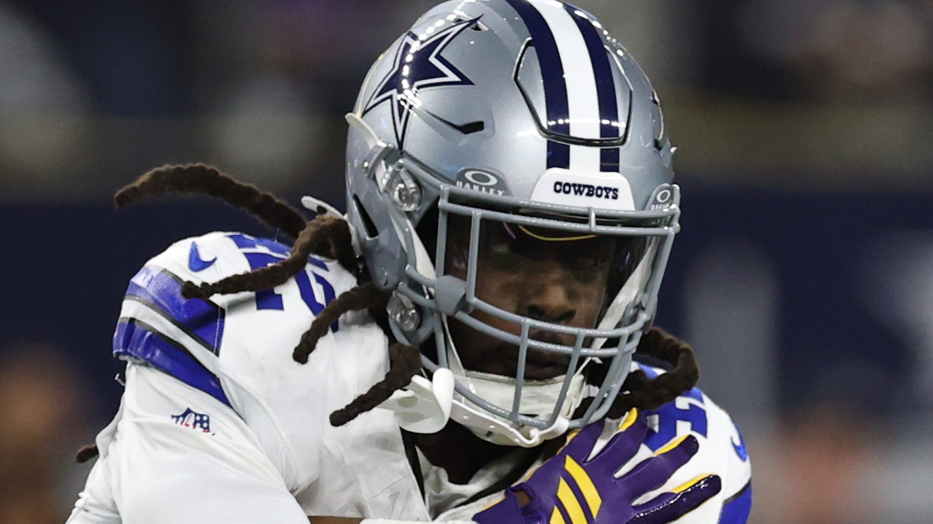 Cowboys Star Tabbed 'On the Fence' for Free-Agent Return