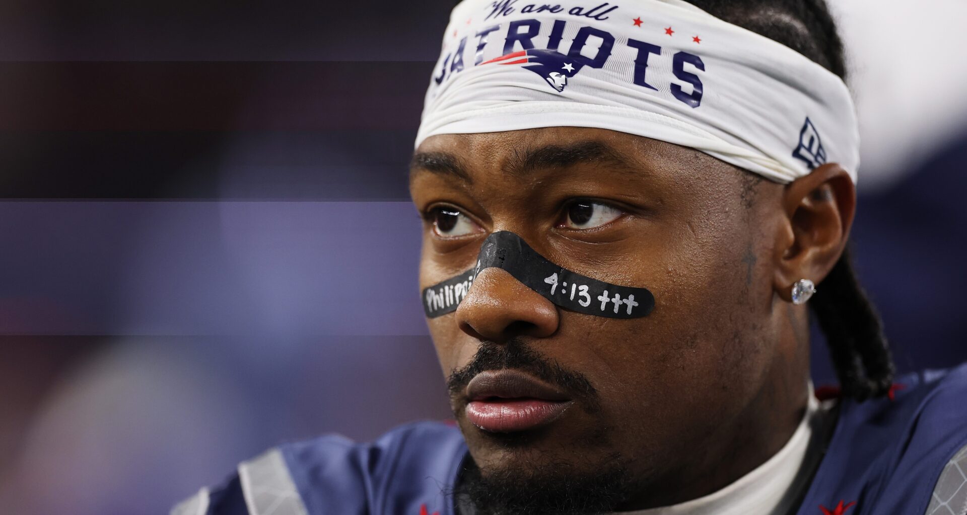 Patriots' Stefon Diggs Reacts To Viral AFC Championship Photo