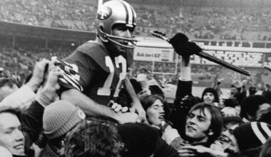 Former 49ers quarterback John Brodie, an NFL MVP and a prolific passer, dies at 90