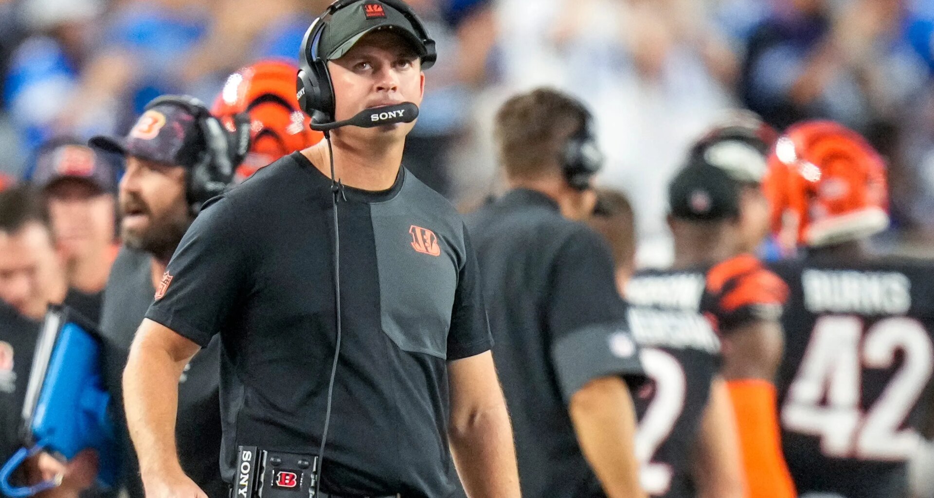 Bengals look great compared to Browns' wild coaching situation