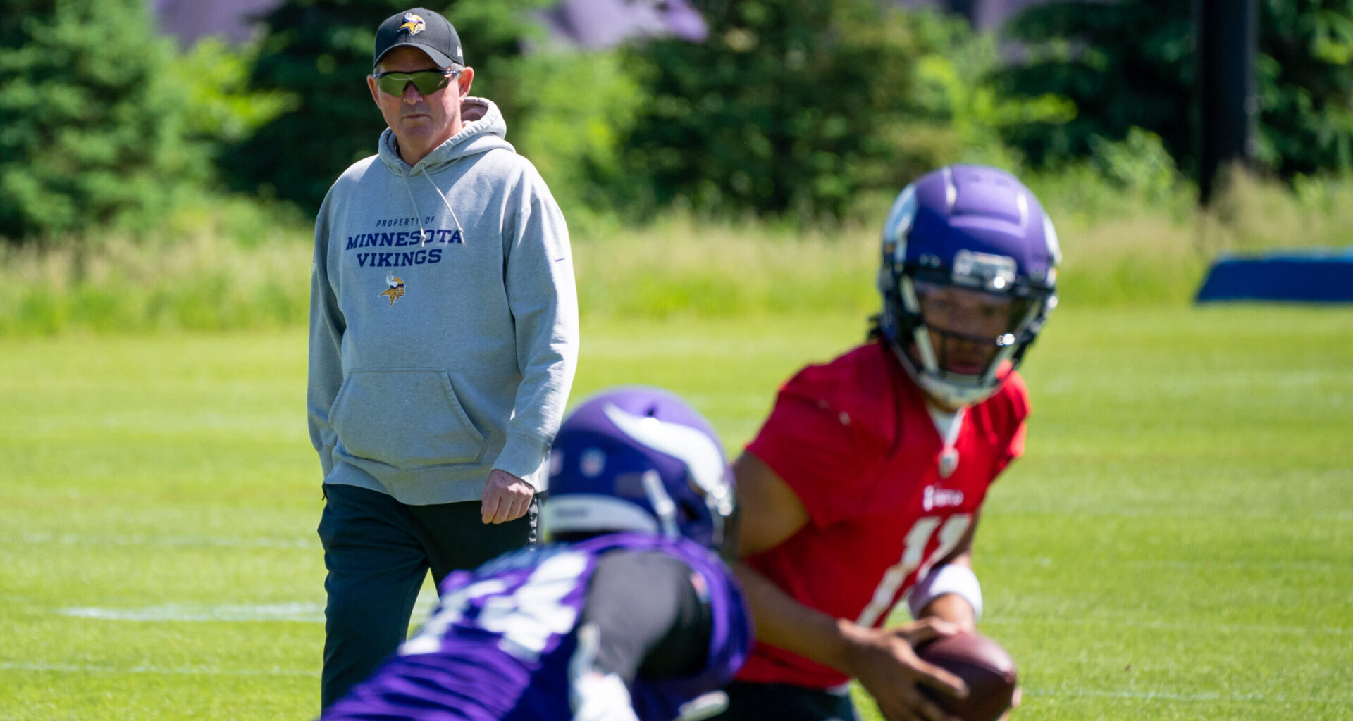 Former Vikings QBs are Bashing Mike Zimmer on Social Media (Again)