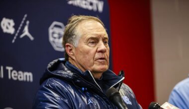 Bill Belichick's Hall of Fame Snub Gets Wow-Worthy Comment from Chargers Great