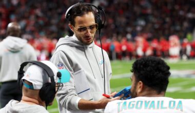 Former Dolphins Player Doesn't Hold Back on Mike McDaniel