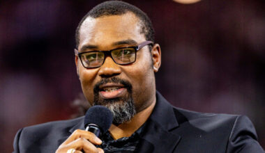 Steelers Slated to Hire Hall of Fame Finalist to Coaching Staff