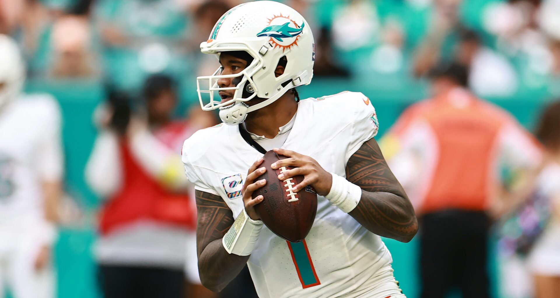 Dolphins Linked With Pro Bowl Quarterback Amid Tua Tagovailoa Uncertainty
