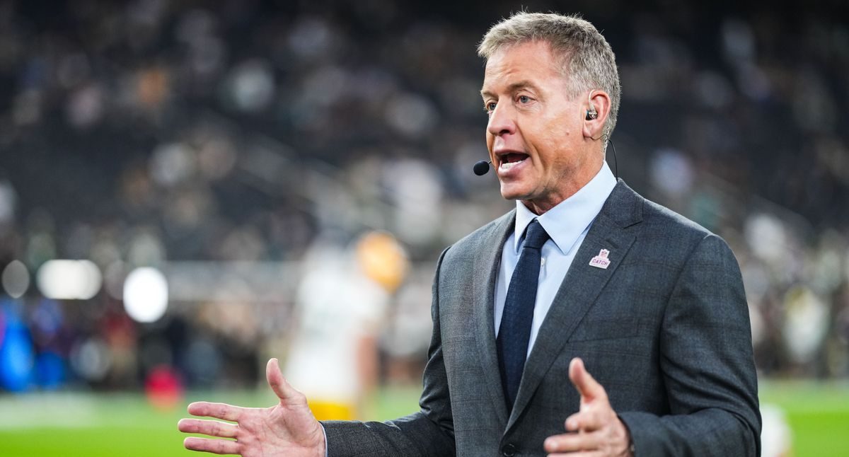 Troy Aikman doing more work with Miami Dolphins front office