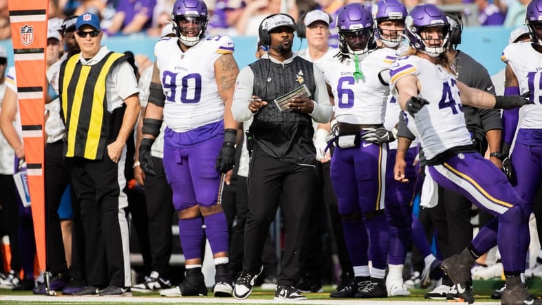 Brian Flores : Minnesota Vikings Minicamp